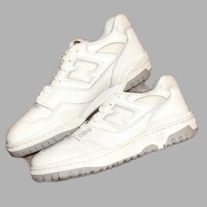 BRAND NEW New Balance 550s Men White Gray Athletic Runner Sneaker Size US 9.5